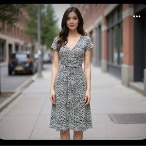 Chic Monochrome Midi Dress